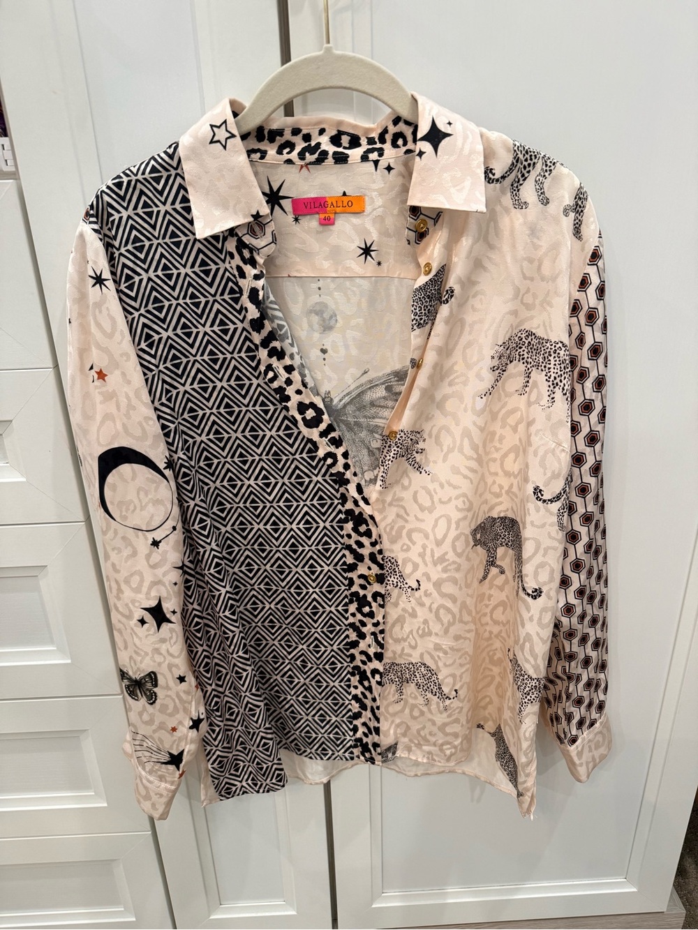 Vilagallo Mixed Print Leopard Butterfly Button-Up Blouse in Cream & Black - Picture 2 of 7